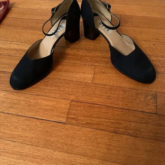 Nine West Black Strapped Heels size 10M - Picture 9 of 11